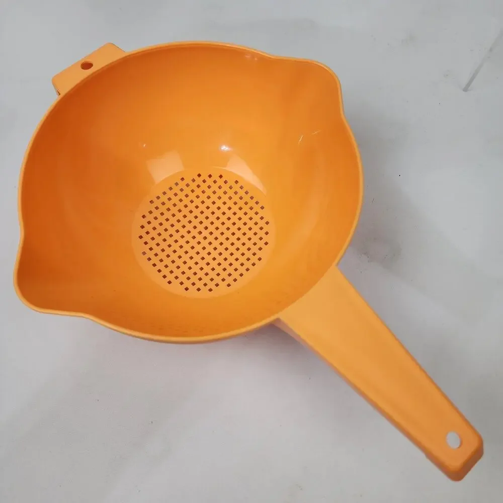 Tupperware Large Strainer Colander #1523 2Qt Rare Tangerine Double Spout NWOT